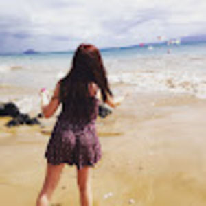 Meet your Posher, Holly